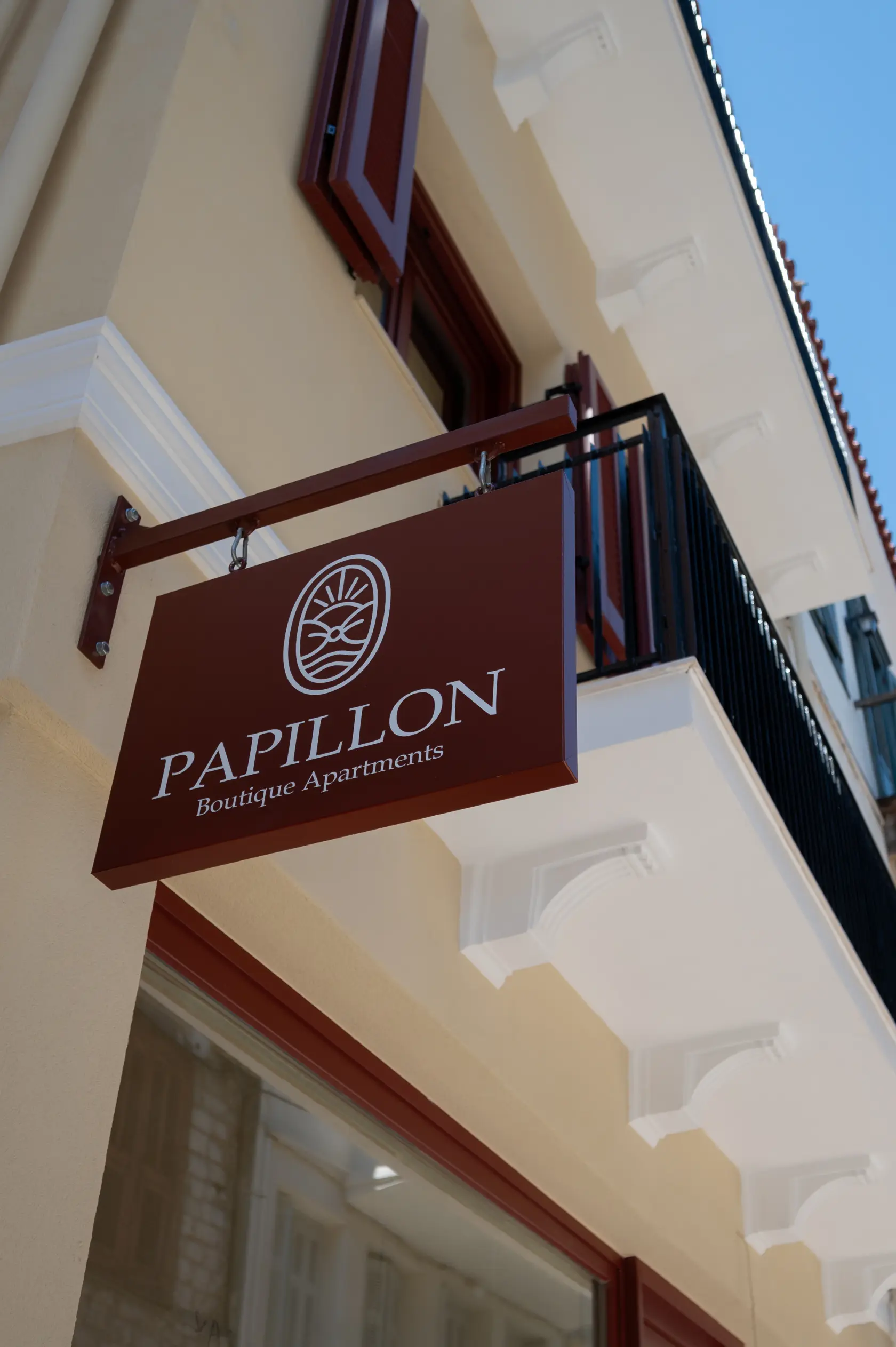Papillon boutique room