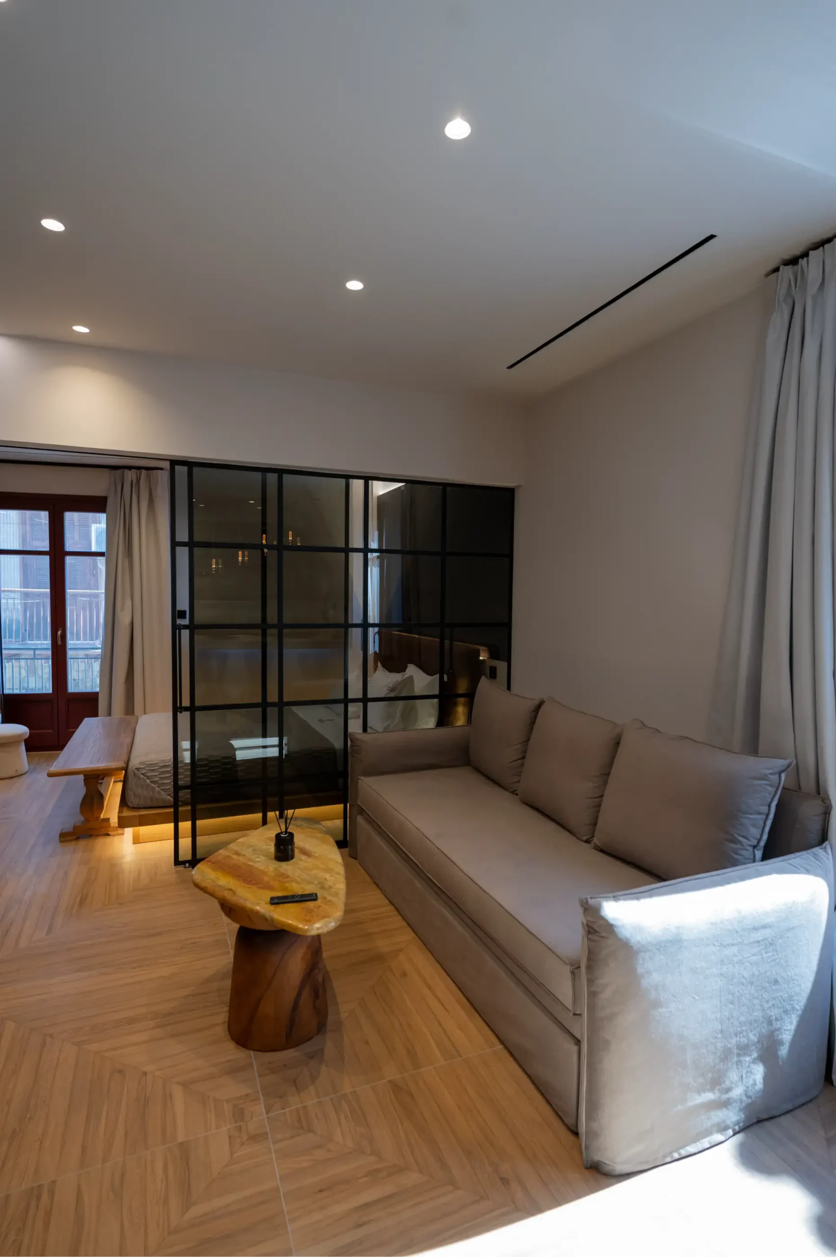 Papillon Suite Detail